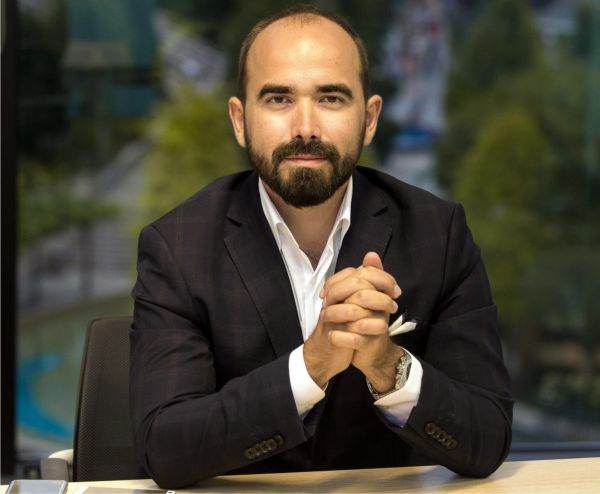 Florinel Chiş, directorul executiv al Asociaţiei Române a Magazinelor Online - ARMO