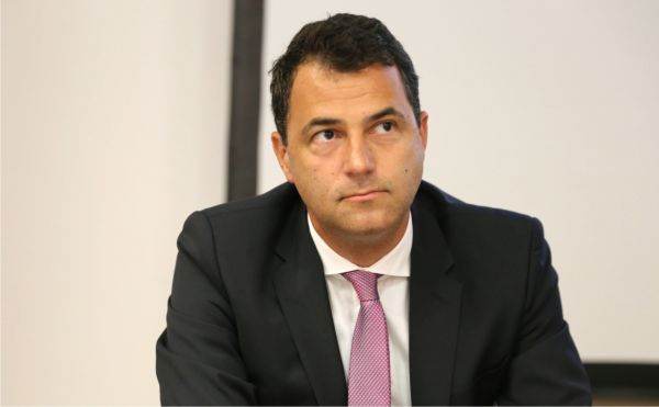 Ionuţ Lianu, Ofiţer Şef Management Active şi Pasive, CEC Bank