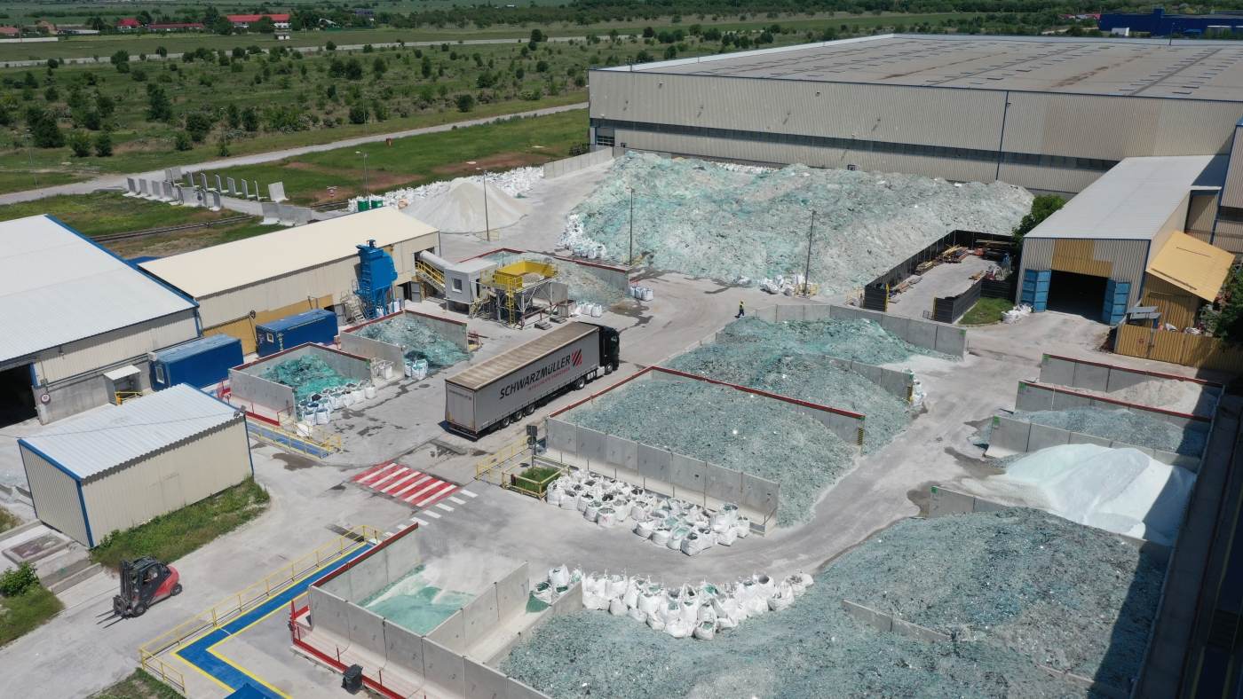 Saint-Gobain a pus în funcţiune o instalaţie de tratare şi sortare a cioburilor de sticlă reciclate, în fabrica de la Călăraşi