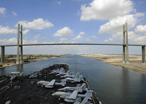 Autoritatea Canalului Suez a anunţat venituri record de şapte miliarde de dolari