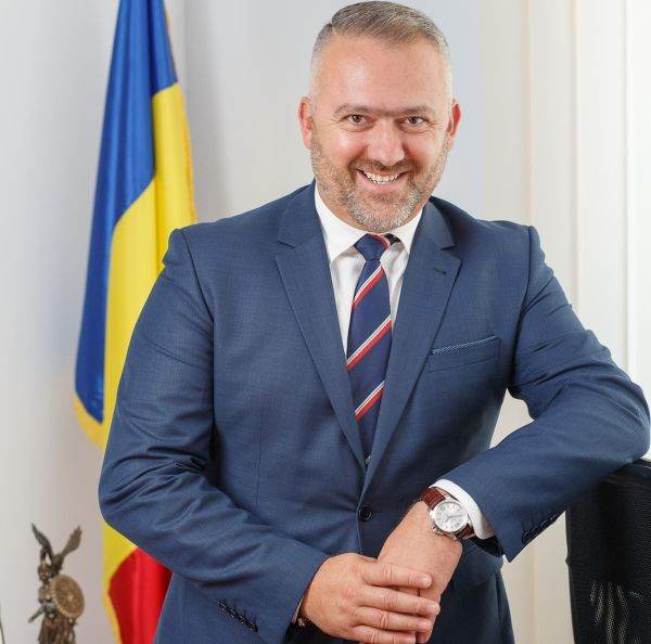 Adrian Ionel