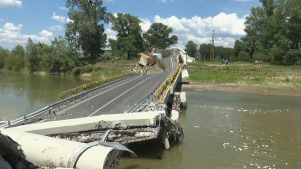 Autorităţile locale nu au iniţiat demersuri pentru începerea lucrărilor la podul mobil militar de la Luţca