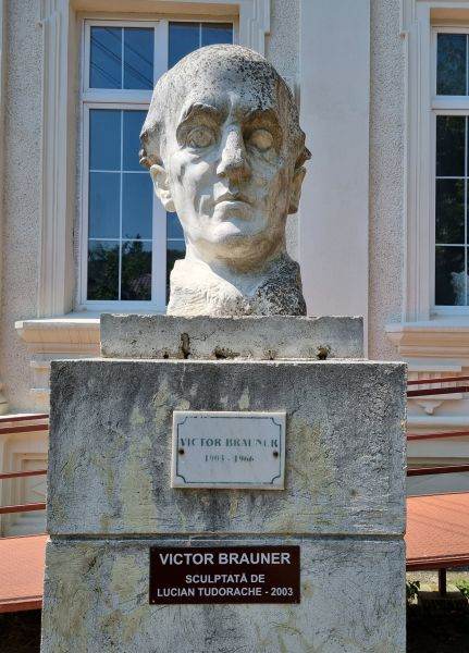 Singurul monument din lume dedicat lui Victor Brauner