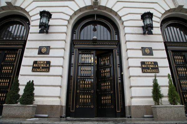 Banca Centrală a Rusiei a relaxat din nou restricţiile de pe piaţa valutară