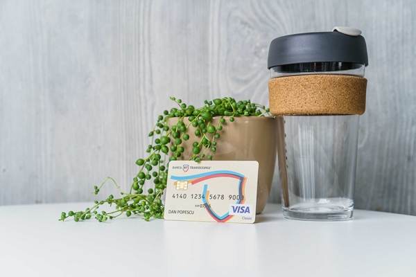 Banca Transilvania a ajuns la 1,5 milioane de carduri eco-friendly
