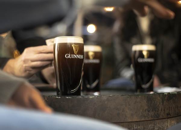Diageo raportează o creştere solidă a vânzărilor nete în toate regiunile