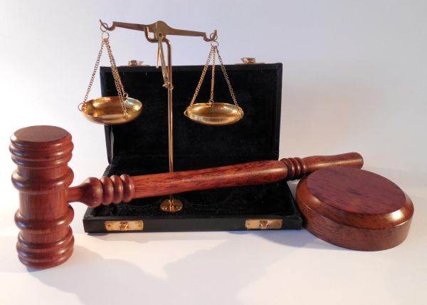 Legile Justiţiei, în aşteptarea avizului unui CSM incomplet