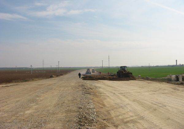 CNAIR a semnat contractul pentru cel mai dificil tronson al autostrăzii Sibiu-Piteşti