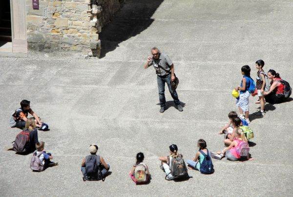 Copiii din centrele de plasament au nevoie de sprijinul voluntarilor