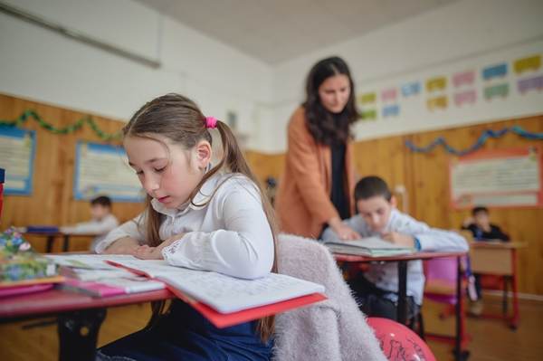 7 din 10 profesori spun că examenele de admitere organizate de colegiile naţionale vor duce la inechitate