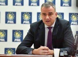 "Activitatea Primăriei Iaşi este blocată, pentru că edilului Chirica îi este frică să mai semneze documente"