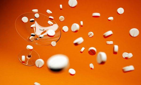 Pastilele de iod comandate de Guvern au ajuns în farmacii