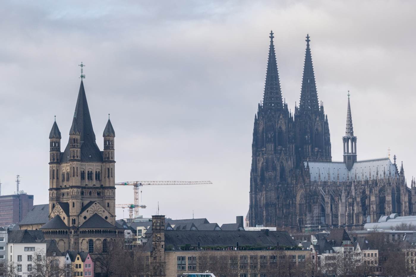 Catedrala din Köln nu va mai fi iluminată în timpul nopţii pentru a se economisi energie