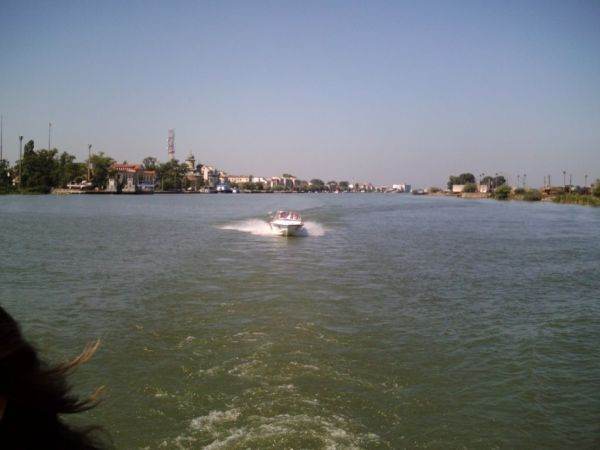 Demersuri pentru adâncirea Dunării la bara Sulina şi fluidizarea traficului din portul Constanţa