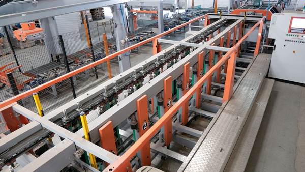 CESAROM are două linii noi complet automatizate de sortare faianţă după o investiţie de 1,5 milioane euro