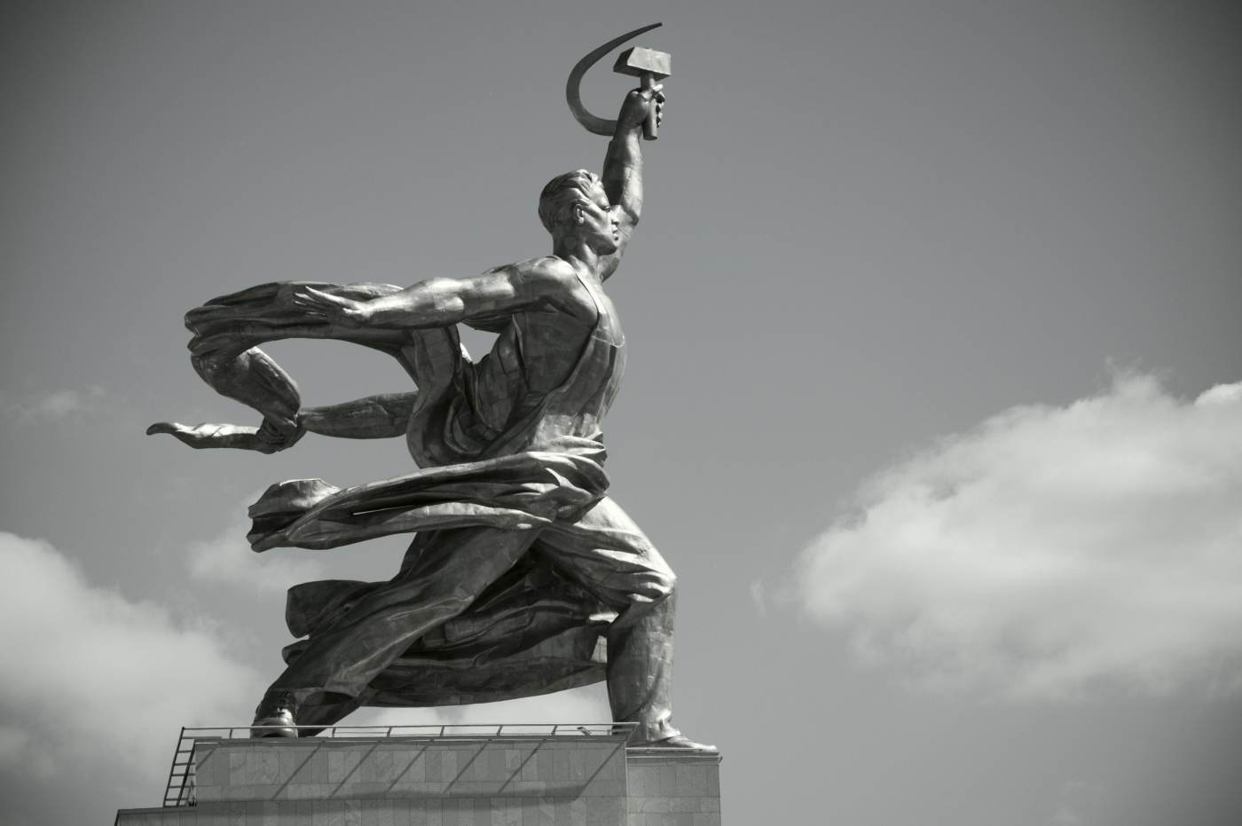 Estonia a decis să îndepărteze monumentele de război din epoca sovietică din locurile publice