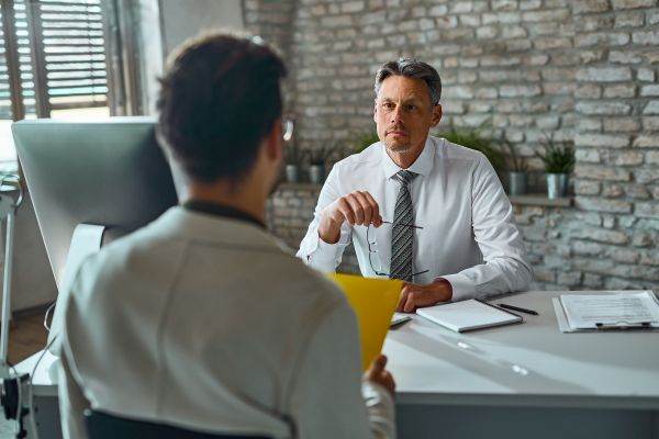 Candidaţii profită de perioada concediilor să exploreze noi oportunităţile profesionale