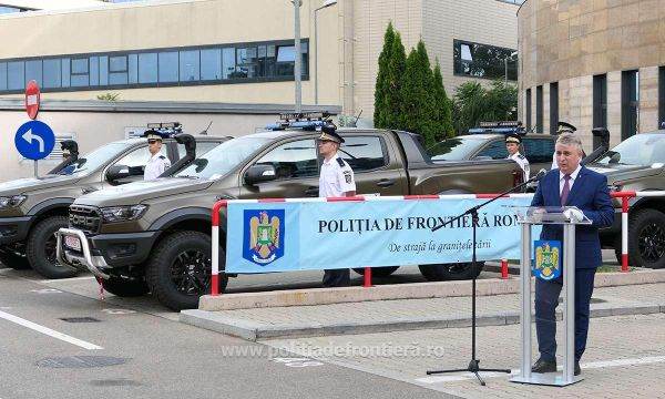 Autospeciale de patrulare 4x4 pentru teren dificil, achiziţionate din fonduri europene
