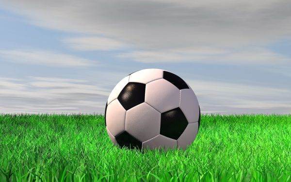 Fotbal în timpul războiului, un meci a durat peste patru ore din cauza alarmelor