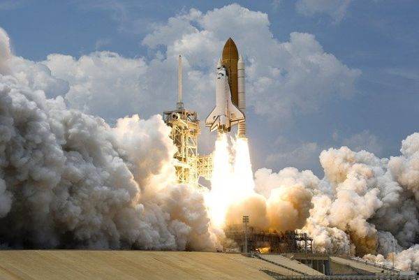 Noua mega-rachetă a NASA decolează astăzi