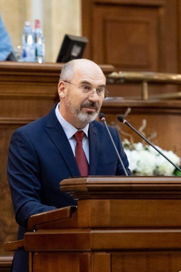 "Liderul PNL Iaşi stă ancorat în mrejele penale întinse de Chirica şi Alexe"