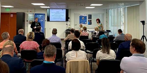 CERONAV prezinte noile proiecte derulate în instituţiile de educaţie 