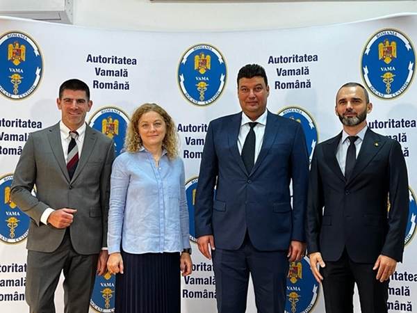 Autoritatea Vamală şi companiile de tutun au reînnoit Protocoalele de Cooperare pentru combaterea comerţului ilegal cu ţigarete