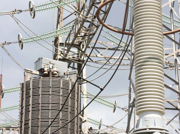 Preţul maxim al energiei electrice - 2.527,2 lei/MWh