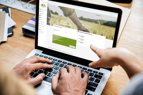 Agra Asigurări a lansat prima platformă dedicată brokerilor de asigurare pentru emiterea poliţelor agricole
