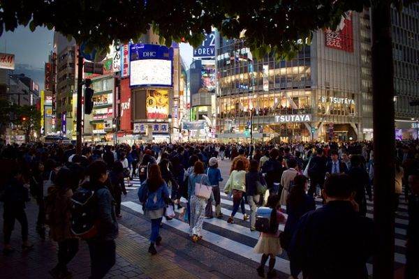 Japonia îşi redeschide graniţele pentru turiştii străini, după mai bine de doi ani de restricţii din cauza pandemiei de COVID