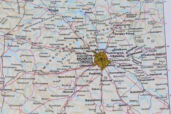 Autorităţile din Lugansk şi Herson cer oficializarea anexării la Rusia
