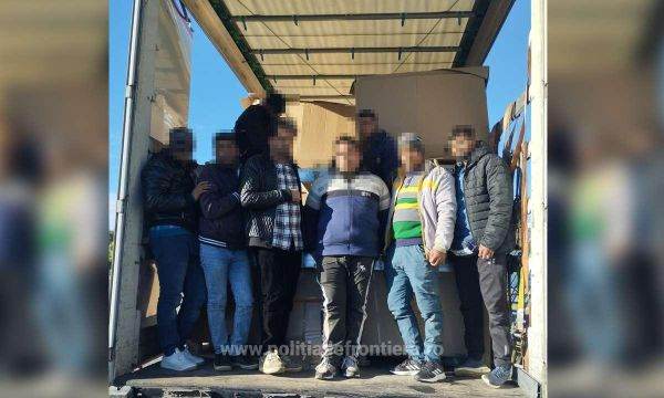 56 de migranţi au fost depistaţi, în ultimele 24 de ore, la frontiera cu Ungaria