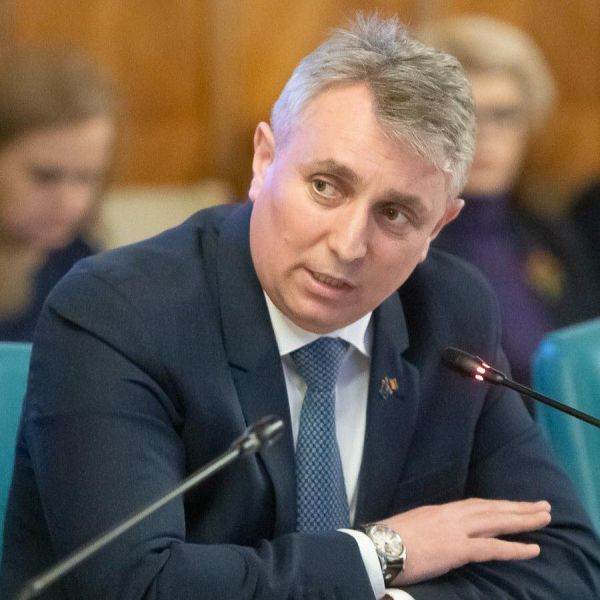 "Moţiunea simplă împotriva ministrului de Interne va fi dezbătută şi votată marţea viitoare"