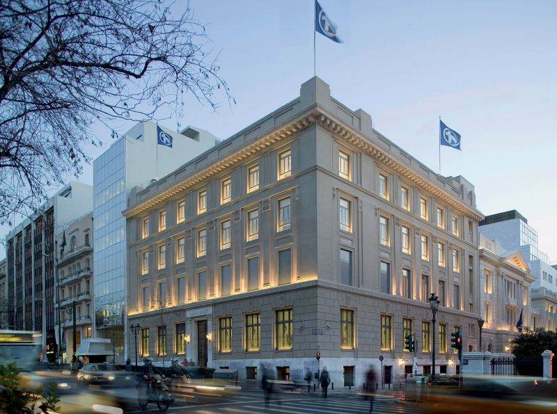 Sebastian Burduja şi Conducerea Alpha Bank, discuţii despre transformarea digitală a ţării noastre şi a Greciei