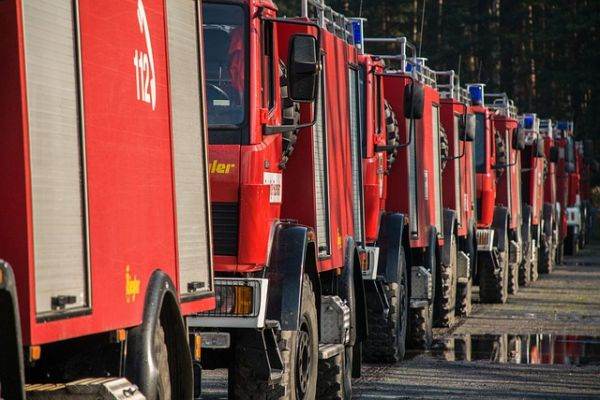 Un incendiu a avut loc aseară la mansarda Arhiepiscopiei Tomisului
