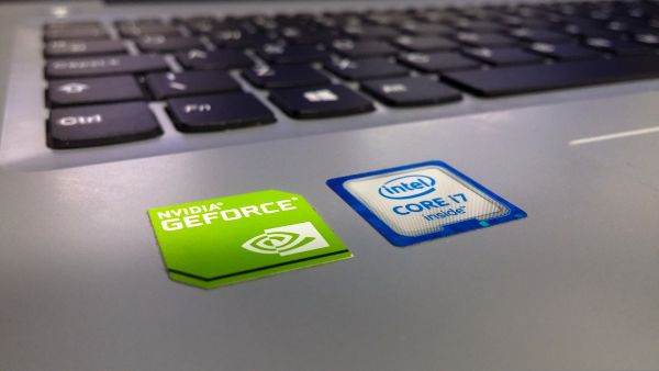 Gartner apreciază că livrările de PC-uri la nivel mondial au scăzut cu 19,5% în al treilea trimestru din 2022