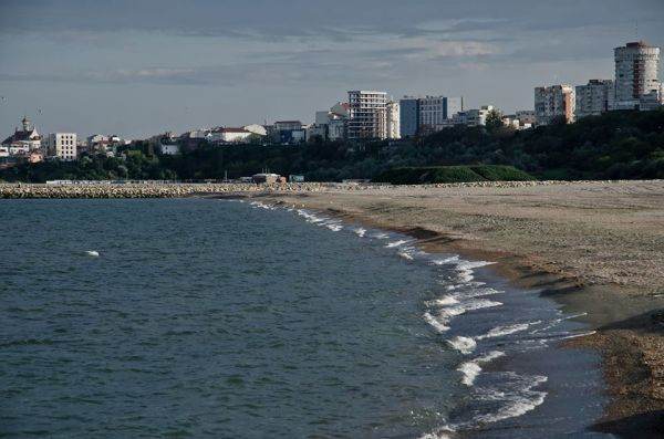 Aproape 90% dintre românii care au mers pe litoral în ultimii 3 ani vor să revină în vacanţă la vară