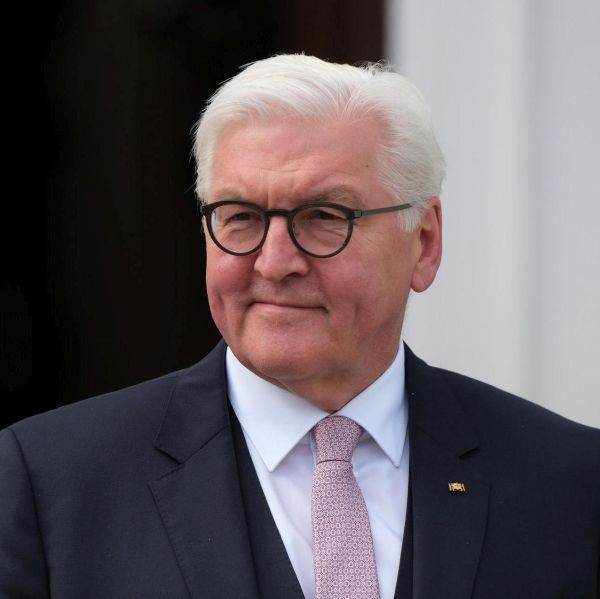 Preşedintele Germaniei face apel la oprirea erodării democraţiei