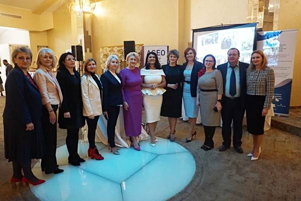 OFA a organizat conferinţa "Tinerii - o soluţie pentru România într-o perioadă a crizelor suprapuse"