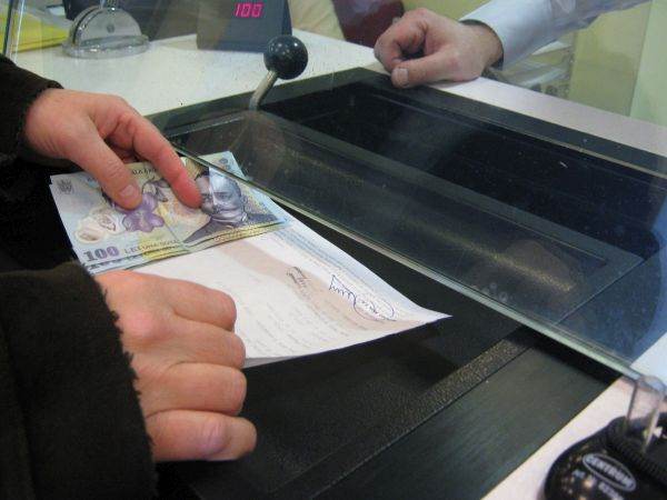 De ce iubesc băncile atât de mult ROBOR?
