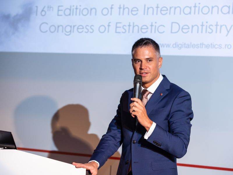 "Investim 700.000 de euro în digitalizarea Clinicilor Trident"