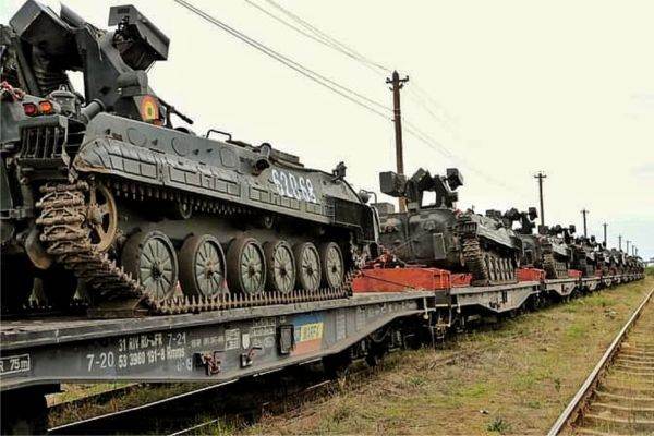 Comisia Europeană doreşte investiţii masive în mobilitatea militară