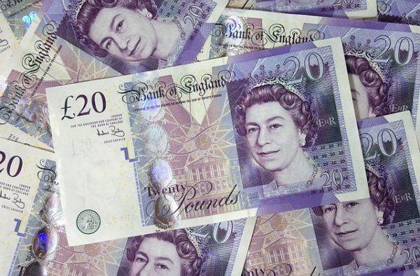Economia Marii Britanii s-a contractat cu 0,2%