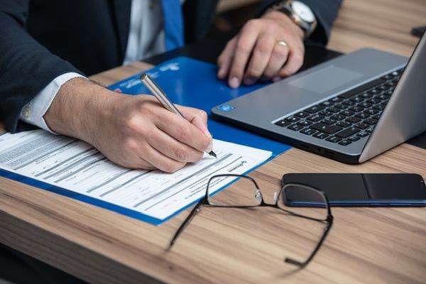 10.000 de avocaţi s-au înscris pe platforma realizată de UNBR
