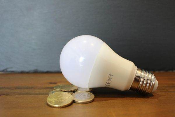 "Discutăm de două calupuri de ajutor pentru plata facturilor la energie"