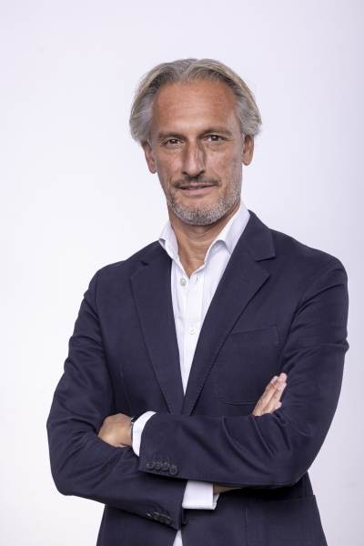 "Prea mulţi oamenii se gândesc la munca de investitor ca fiind o muncă bazată pe Excel-uri şi pe formule"
