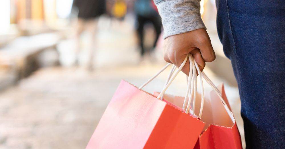 Reducerile, în fruntea listei de cumpărături în acest sezon de Sărbători