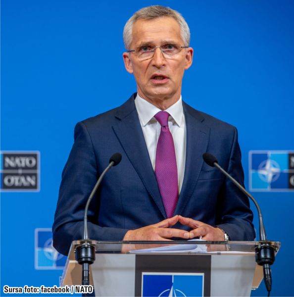 NATO: Rusia încearcă să îngheţe războiul ca să-şi întărească forţele pentru un nou asalt