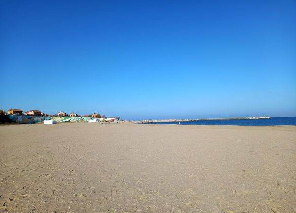 "Nisipul din zona Mamaia Centru va fi corespunzător abia peste doi ani"