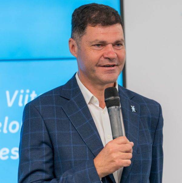 "La prima şedinţă bursieră din perioada modernă aveam şase companii listate; acum sunt 370"